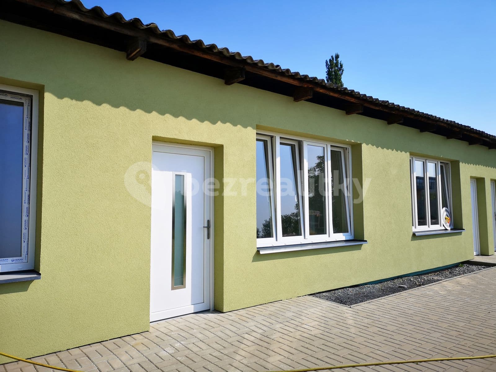 Prenájom bytu 1-izbový 30 m², Dolní Kasárna, Klecany, Středočeský kraj Prenájom bytu 1-izbový 30 m², Dolní Kasárna, Klecany, Středočeský kraj