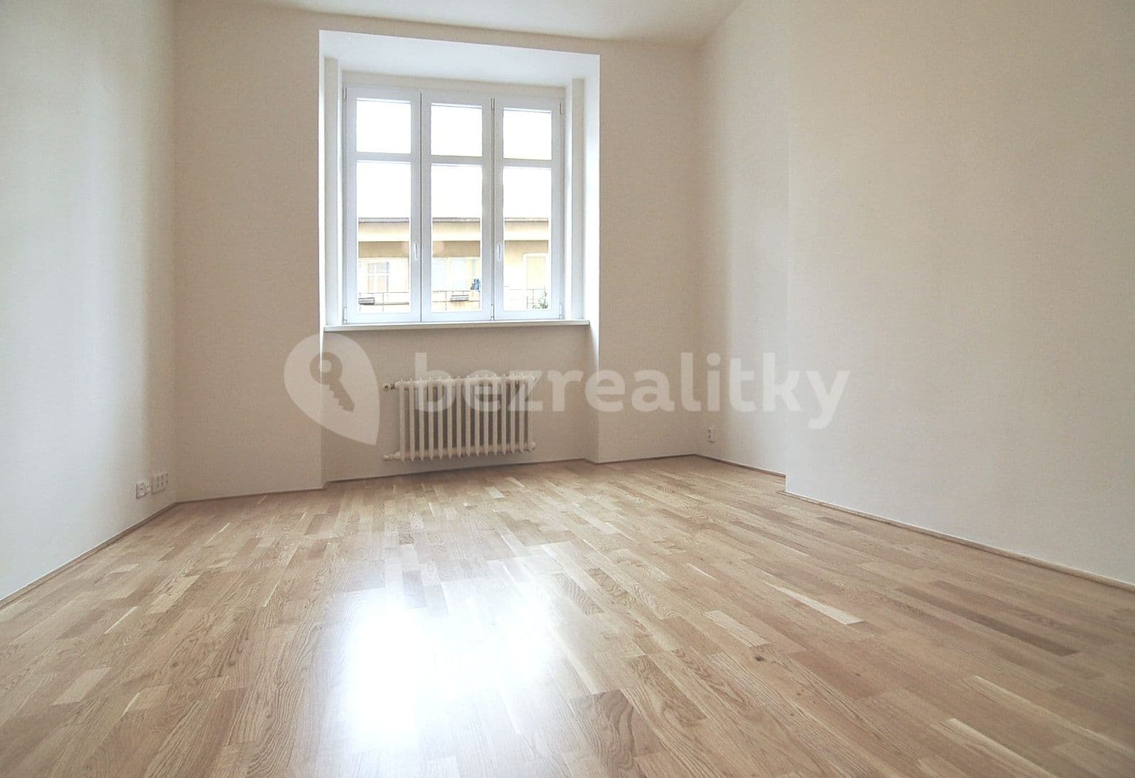 Prenájom bytu 1-izbový 26 m², Přístavní, Praha, Praha Prenájom bytu 1-izbový 26 m², Přístavní, Praha, Praha