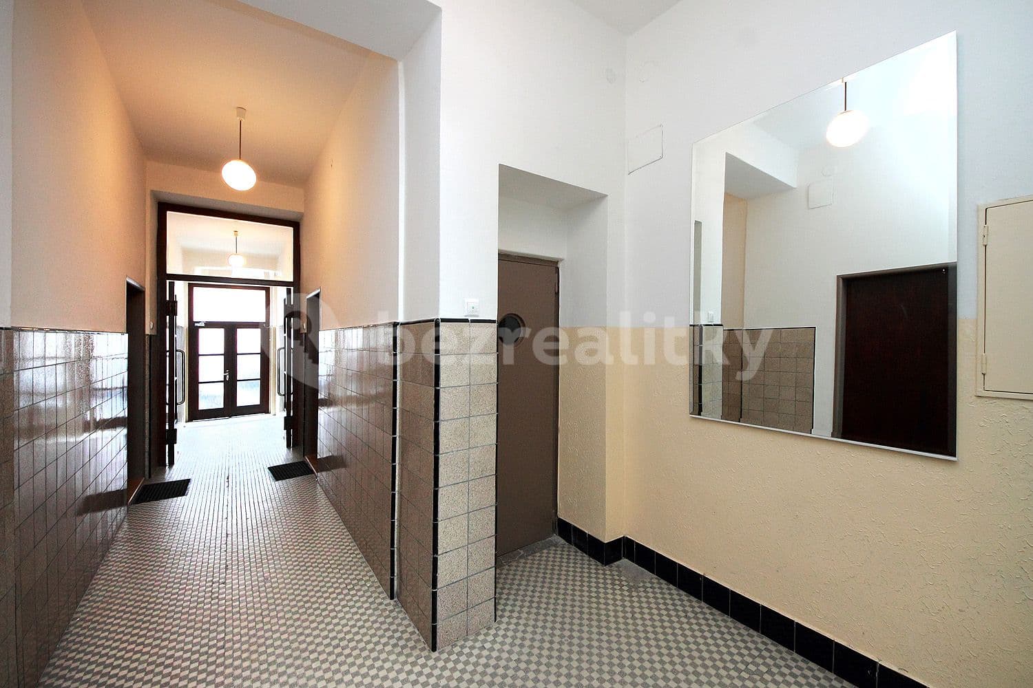 Prenájom bytu 1-izbový 26 m², Přístavní, Praha, Praha Prenájom bytu 1-izbový 26 m², Přístavní, Praha, Praha