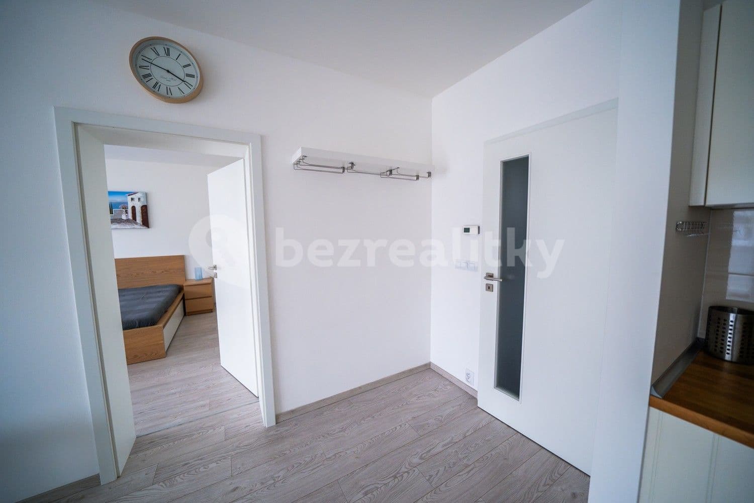Prenájom bytu 2-izbový 65 m², Sokolovská, Praha, Praha