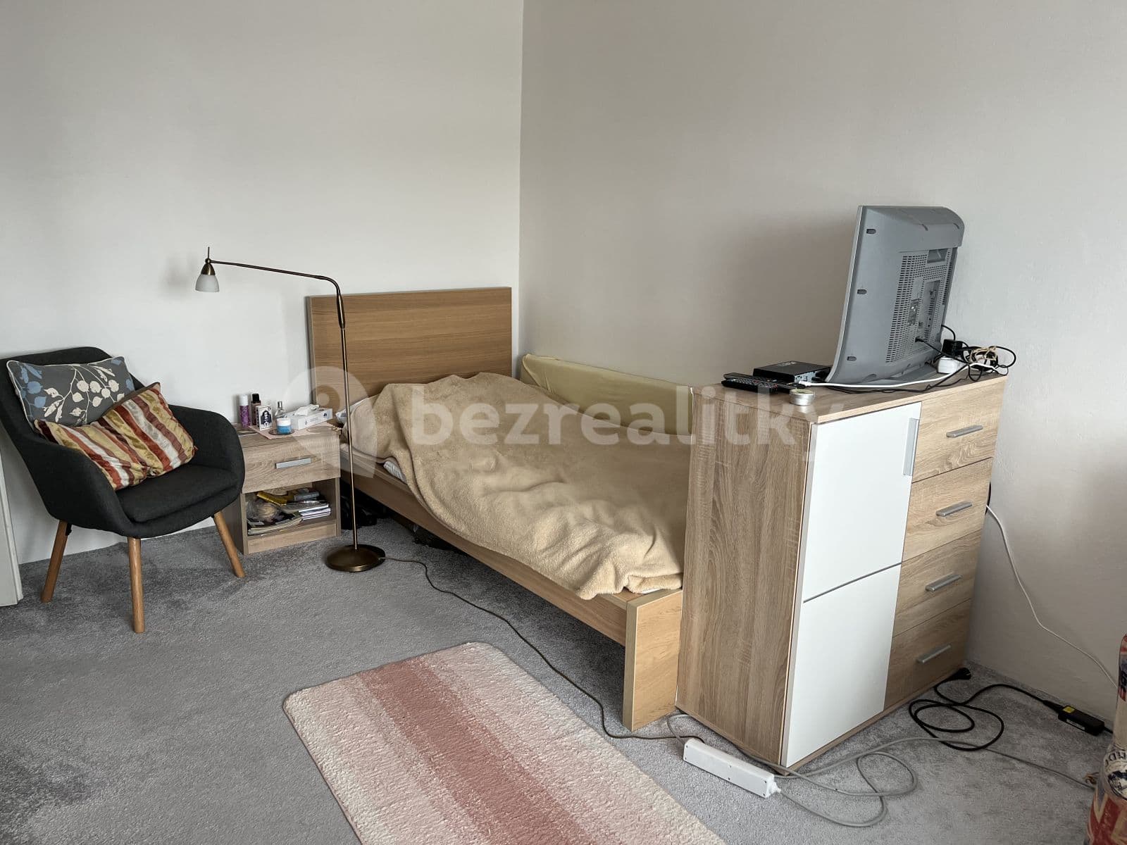 Prenájom bytu 1-izbový 27 m², Petra Křičky, Ostrava, Moravskoslezský kraj Prenájom bytu 1-izbový 27 m², Petra Křičky, Ostrava, Moravskoslezský kraj