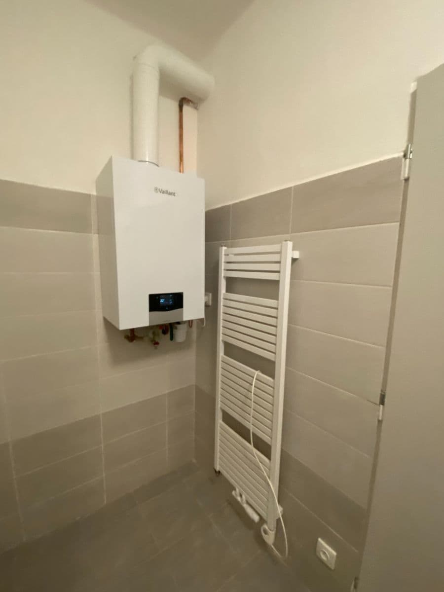 Prenájom bytu 3-izbový 100 m², Velké náměstí, Písek, Jihočeský kraj Prenájom bytu 3-izbový 100 m², Velké náměstí, Písek, Jihočeský kraj