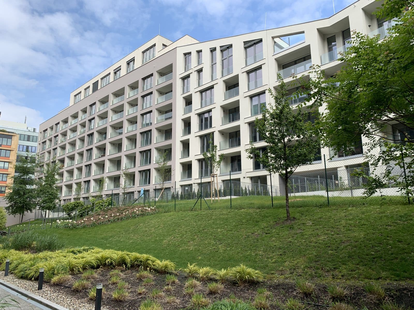 Prenájom bytu 1-izbový 40 m², U Mlýnského kanálu, Praha, Praha Prenájom bytu 1-izbový 40 m², U Mlýnského kanálu, Praha, Praha