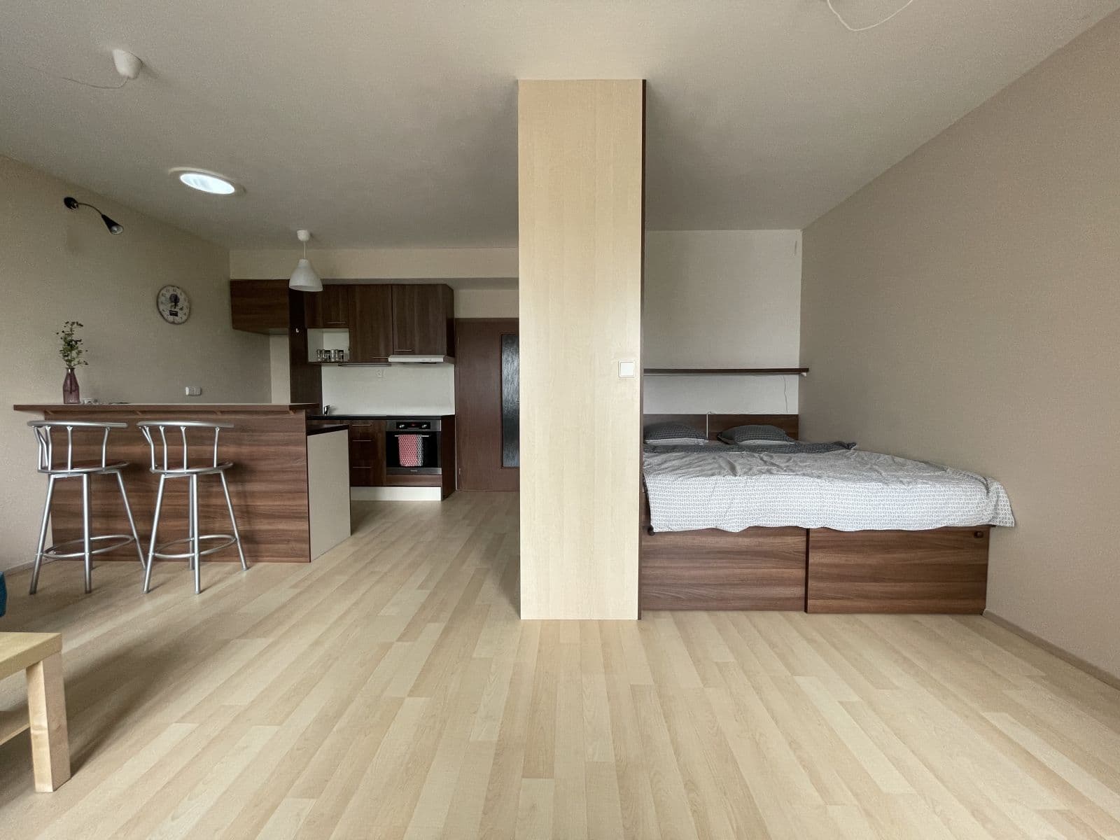 Prenájom bytu 1-izbový 48 m², Geologická, Praha, Praha Prenájom bytu 1-izbový 48 m², Geologická, Praha, Praha