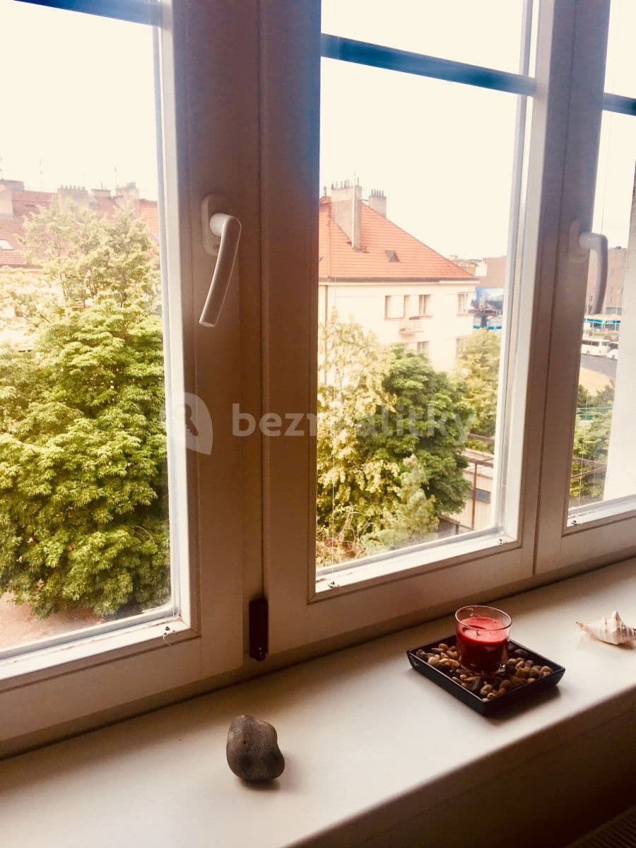 Prenájom bytu 2-izbový 50 m², 5. května, Praha, Praha Prenájom bytu 2-izbový 50 m², 5. května, Praha, Praha