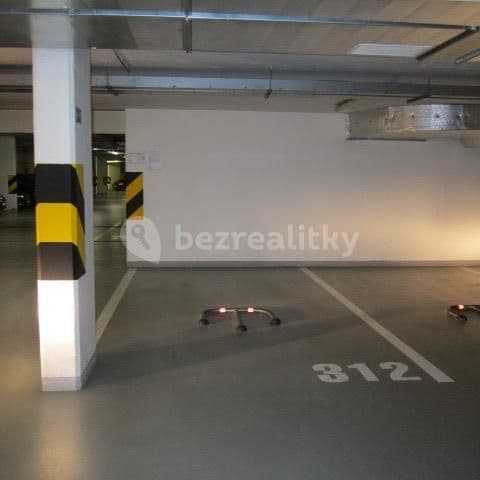 Prenájom garáže 13 m², Paťanka, Praha, Praha Prenájom garáže 13 m², Paťanka, Praha, Praha