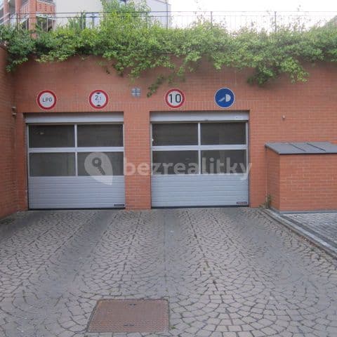 Prenájom garáže 13 m², Paťanka, Praha, Praha Prenájom garáže 13 m², Paťanka, Praha, Praha