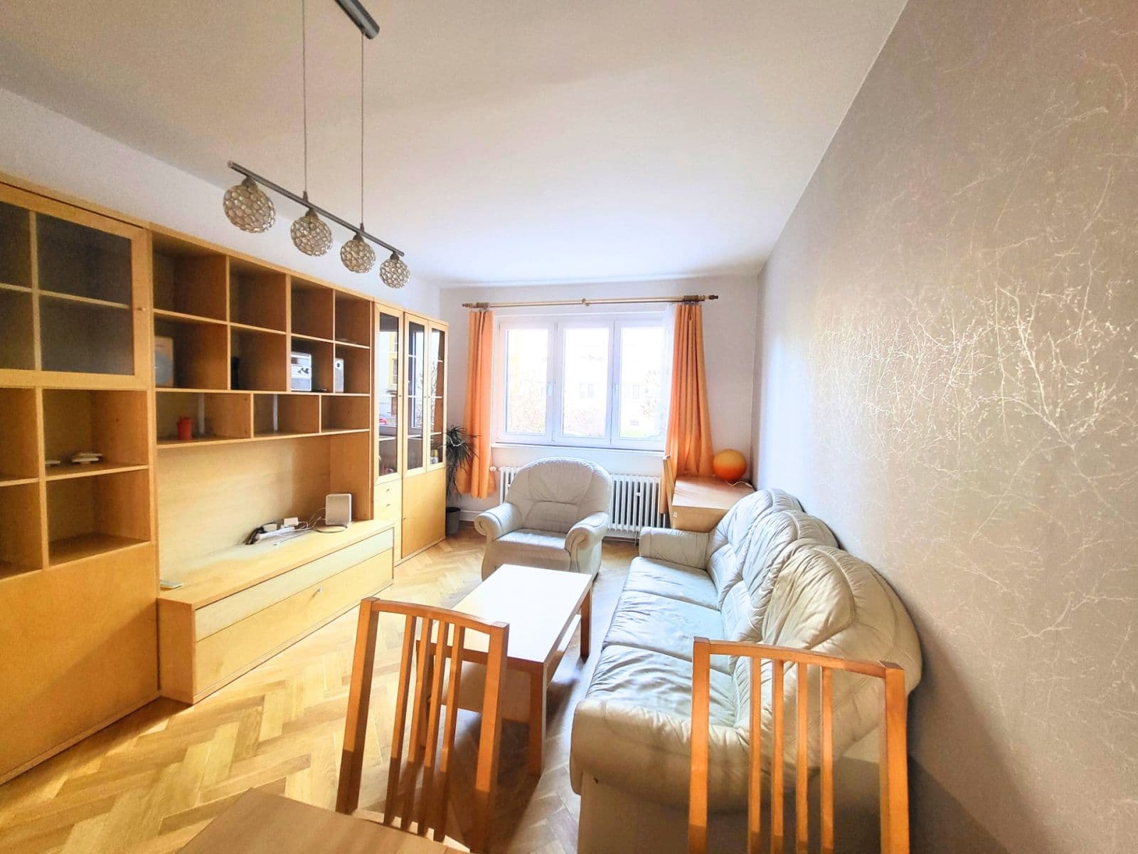 Prenájom bytu 4-izbový 80 m², Nad Alejí, Praha, Praha Prenájom bytu 4-izbový 80 m², Nad Alejí, Praha, Praha