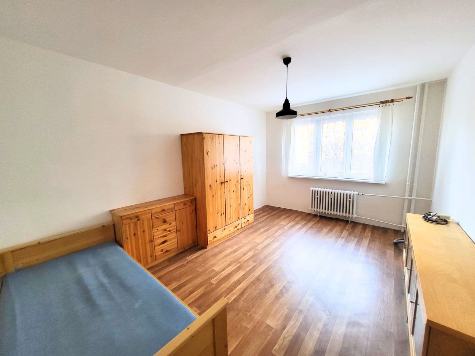 Prenájom bytu 4-izbový 80 m², Nad Alejí, Praha, Praha Prenájom bytu 4-izbový 80 m², Nad Alejí, Praha, Praha