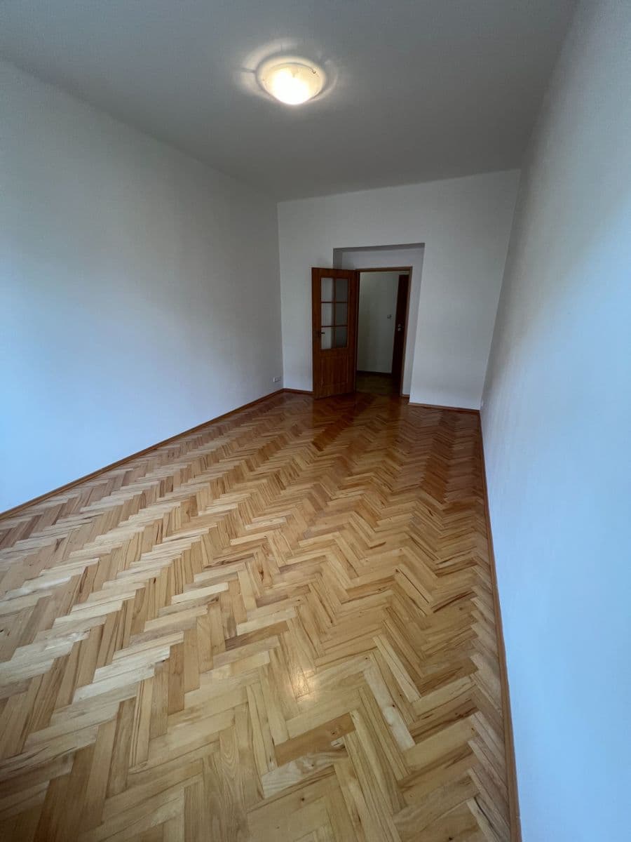 Prenájom bytu 2-izbový 73 m², Na Hroudě, Praha, Praha Prenájom bytu 2-izbový 73 m², Na Hroudě, Praha, Praha