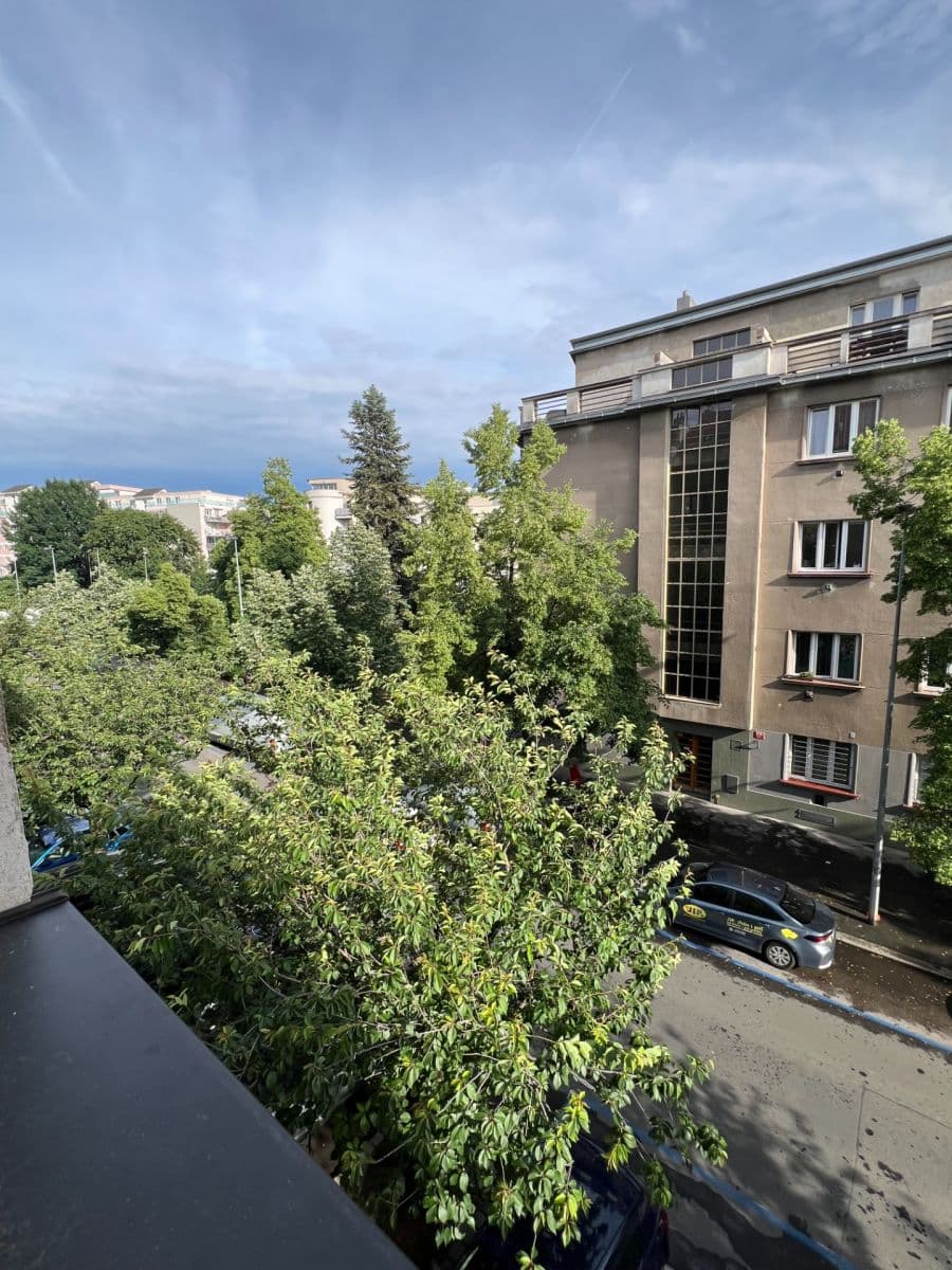 Prenájom bytu 2-izbový 73 m², Na Hroudě, Praha, Praha Prenájom bytu 2-izbový 73 m², Na Hroudě, Praha, Praha