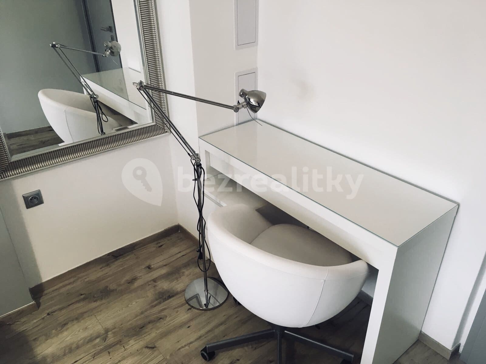 Prenájom bytu 2-izbový 52 m², Sokolovská, Praha, Praha Prenájom bytu 2-izbový 52 m², Sokolovská, Praha, Praha