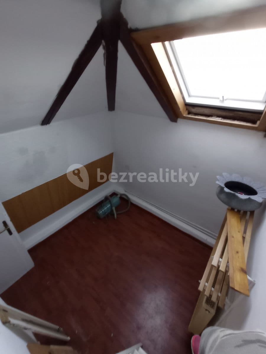 Prenájom domu 84 m², pozemek 500 m², Khodlova, Praha, Praha Prenájom domu 84 m², pozemek 500 m², Khodlova, Praha, Praha