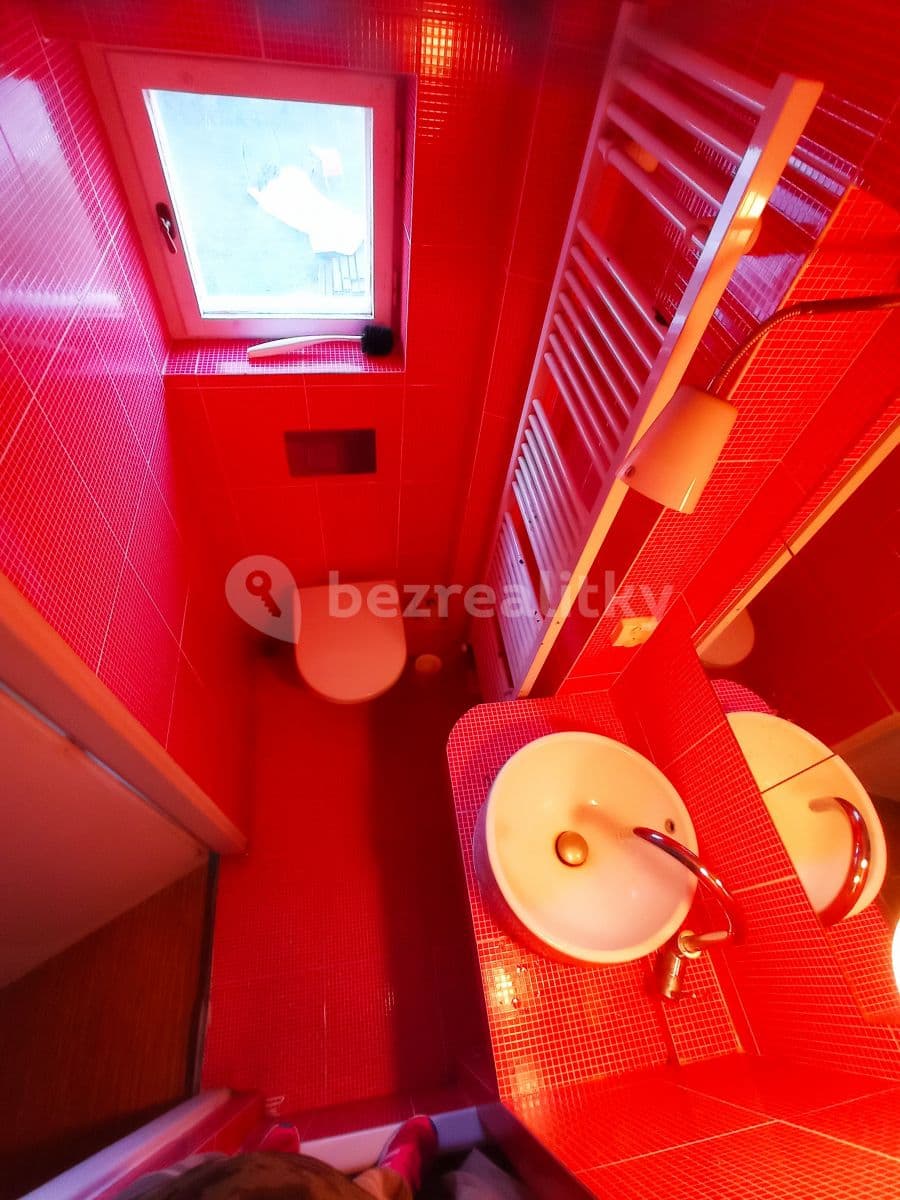 Prenájom domu 84 m², pozemek 500 m², Khodlova, Praha, Praha Prenájom domu 84 m², pozemek 500 m², Khodlova, Praha, Praha
