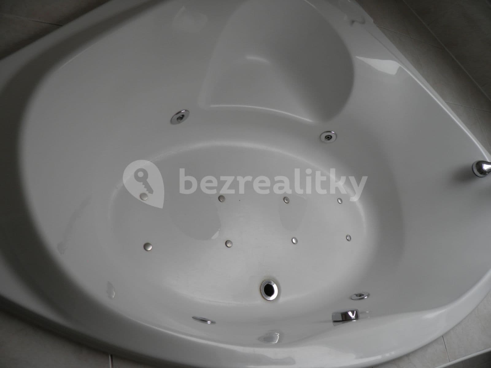 Prenájom bytu 3-izbový 132 m², Vančurova, Karlovy Vary, Karlovarský kraj Prenájom bytu 3-izbový 132 m², Vančurova, Karlovy Vary, Karlovarský kraj