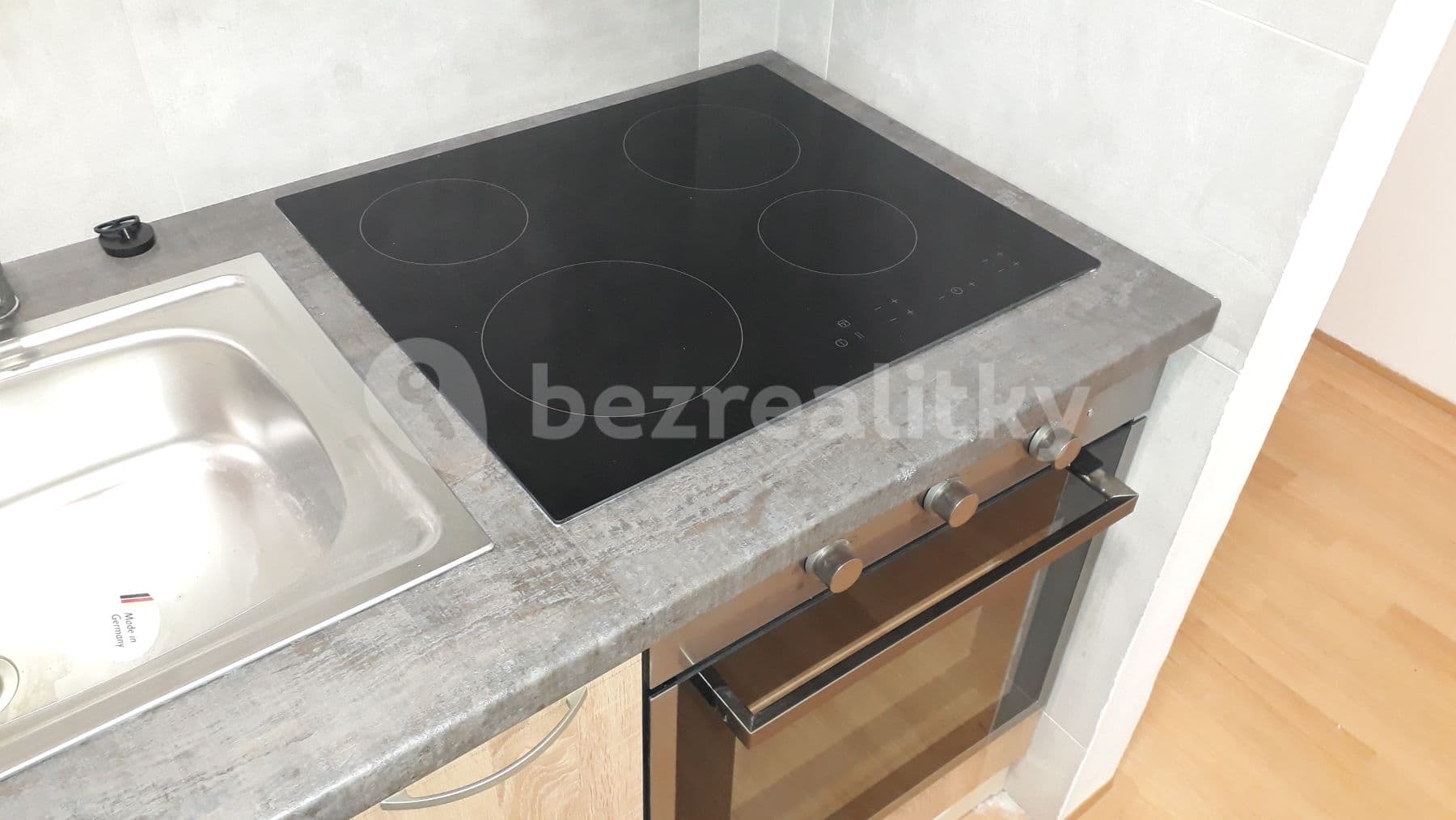 Prenájom bytu 1-izbový 38 m², Vondrákova, Brno, Jihomoravský kraj Prenájom bytu 1-izbový 38 m², Vondrákova, Brno, Jihomoravský kraj