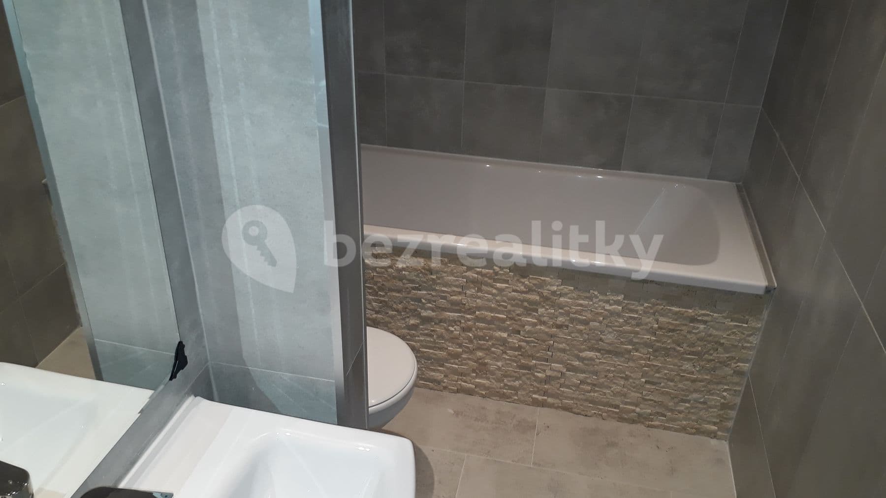 Prenájom bytu 1-izbový 38 m², Vondrákova, Brno, Jihomoravský kraj Prenájom bytu 1-izbový 38 m², Vondrákova, Brno, Jihomoravský kraj