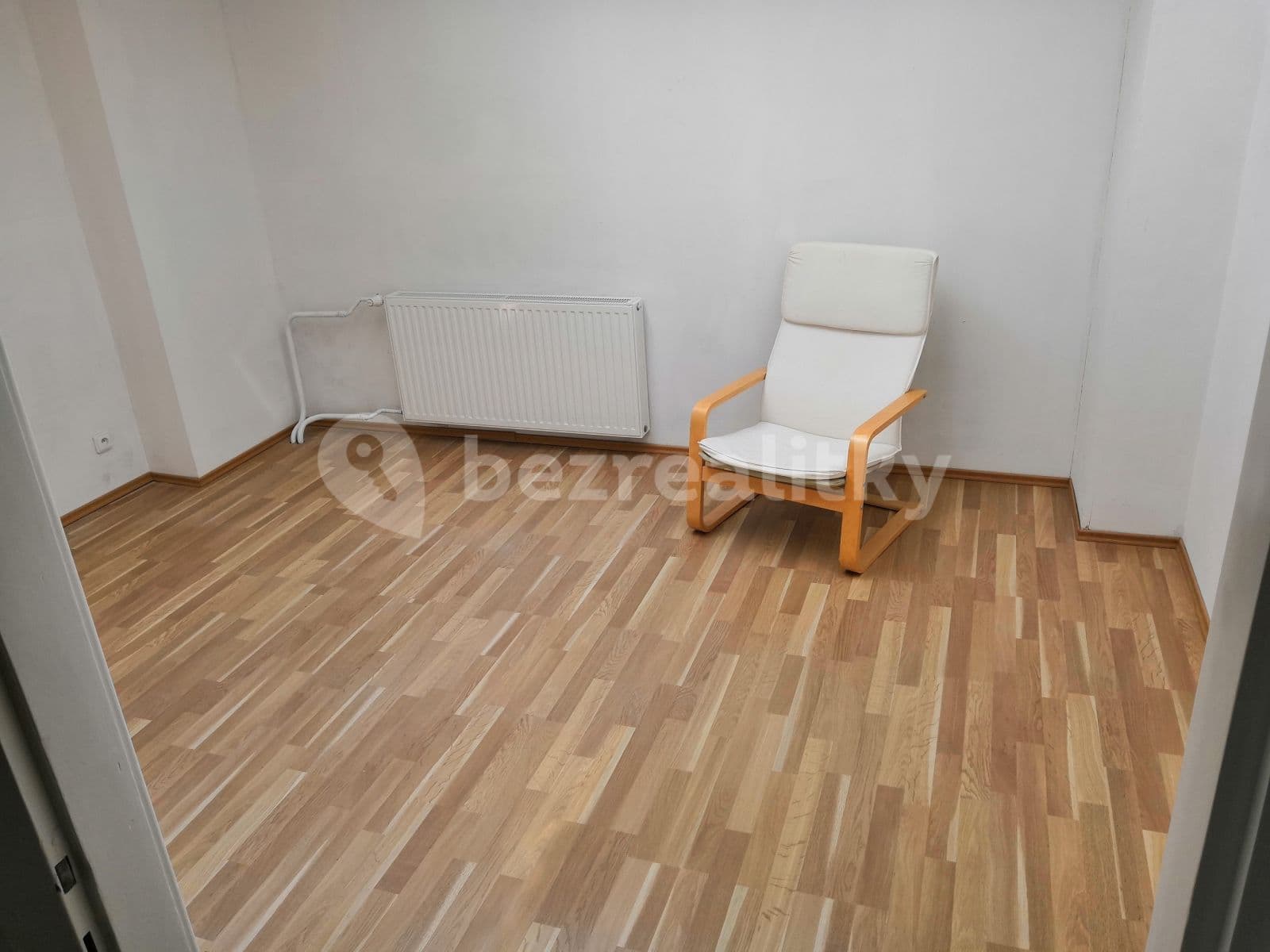 Prenájom bytu 4-izbový 104 m², U Sokolovny, Zlín, Zlínský kraj Prenájom bytu 4-izbový 104 m², U Sokolovny, Zlín, Zlínský kraj