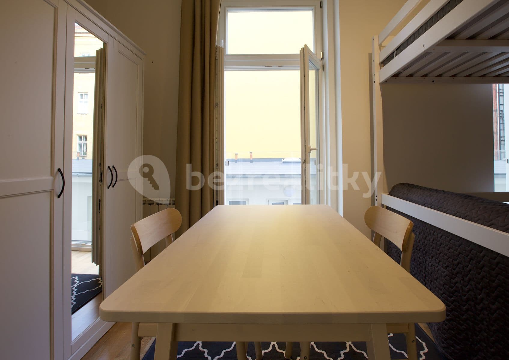 Prenájom bytu 1-izbový 24 m², Příčná, Praha, Praha Prenájom bytu 1-izbový 24 m², Příčná, Praha, Praha