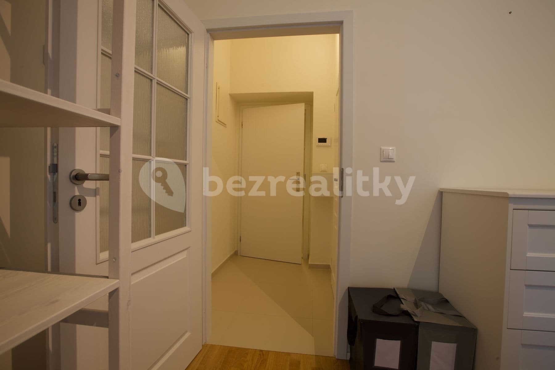 Prenájom bytu 1-izbový 24 m², Příčná, Praha, Praha Prenájom bytu 1-izbový 24 m², Příčná, Praha, Praha