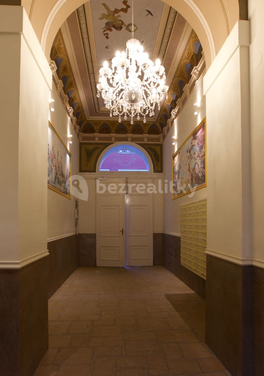 Prenájom bytu 1-izbový 24 m², Příčná, Praha, Praha Prenájom bytu 1-izbový 24 m², Příčná, Praha, Praha