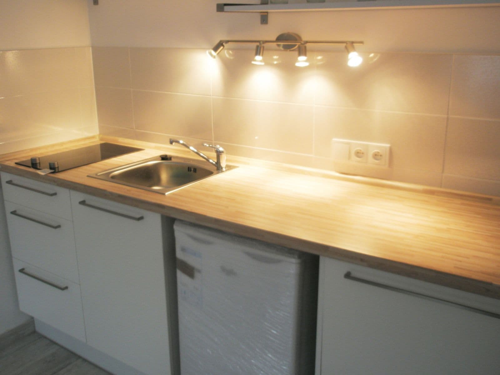 Prenájom bytu 1-izbový 22 m², Lidická, Karlovy Vary, Karlovarský kraj Prenájom bytu 1-izbový 22 m², Lidická, Karlovy Vary, Karlovarský kraj