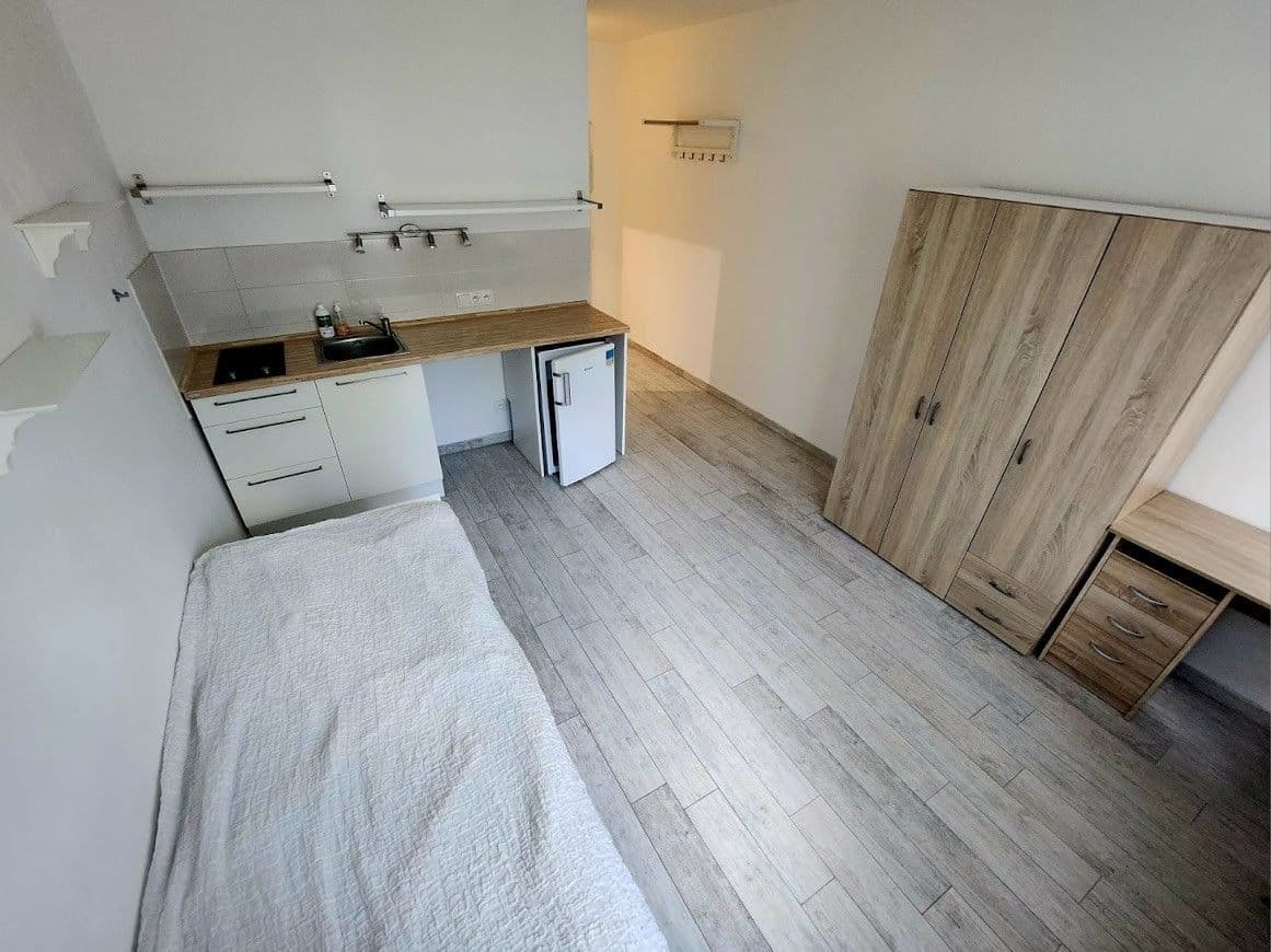 Prenájom bytu 1-izbový 22 m², Lidická, Karlovy Vary, Karlovarský kraj Prenájom bytu 1-izbový 22 m², Lidická, Karlovy Vary, Karlovarský kraj