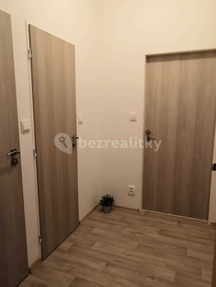 Prenájom bytu 1-izbový 34 m², Na Fifejdách, Ostrava, Moravskoslezský kraj