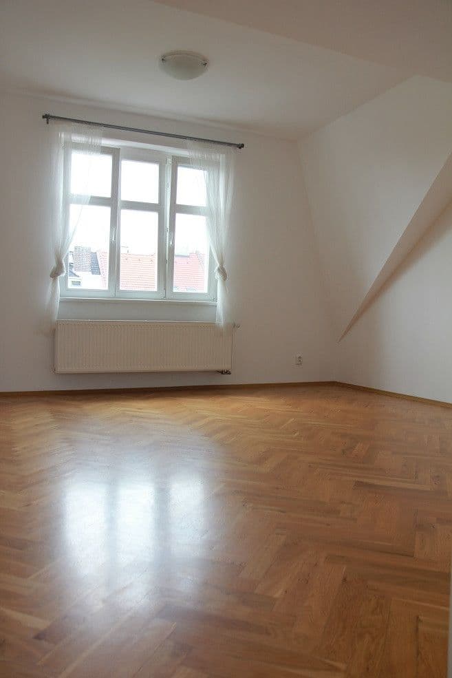 Prenájom bytu 3-izbový 104 m², Na Hanspaulce, Praha, Praha Prenájom bytu 3-izbový 104 m², Na Hanspaulce, Praha, Praha