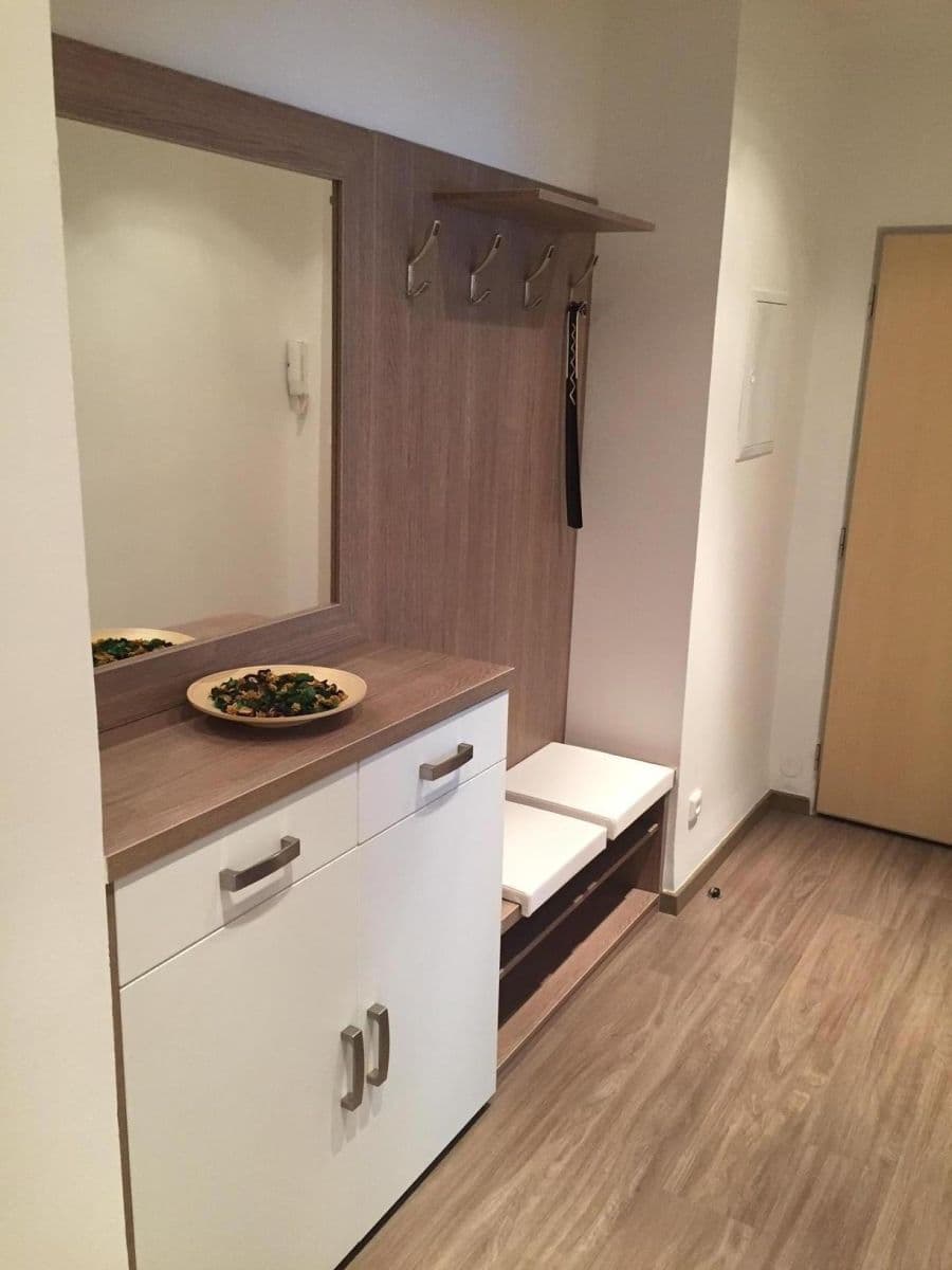 Prenájom bytu 2-izbový 61 m², Kladenská, Praha, Praha Prenájom bytu 2-izbový 61 m², Kladenská, Praha, Praha