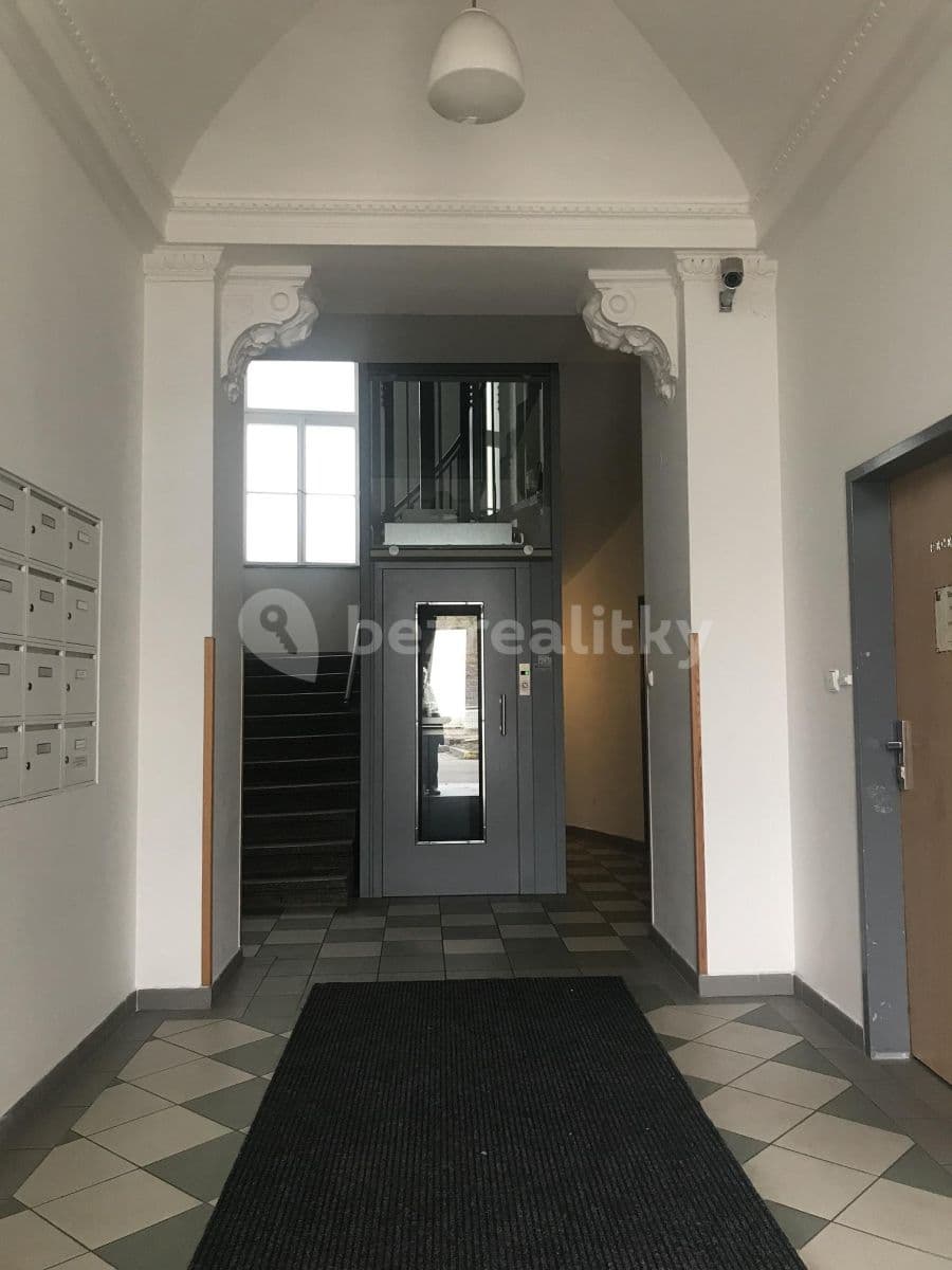 Prenájom bytu 1-izbový 42 m², Na Ostrůvku, Praha, Praha