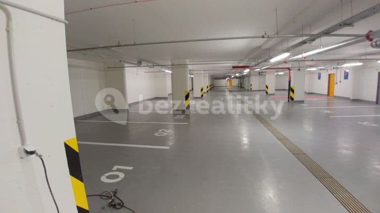 Prenájom bytu 2-izbový 62 m², Modenská, Praha, Praha Prenájom bytu 2-izbový 62 m², Modenská, Praha, Praha