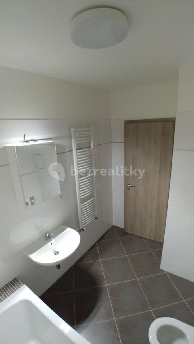 Prenájom bytu 2-izbový 62 m², Modenská, Praha, Praha Prenájom bytu 2-izbový 62 m², Modenská, Praha, Praha
