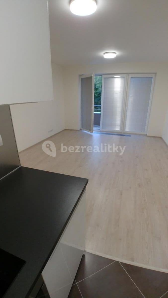 Prenájom bytu 2-izbový 62 m², Modenská, Praha, Praha Prenájom bytu 2-izbový 62 m², Modenská, Praha, Praha