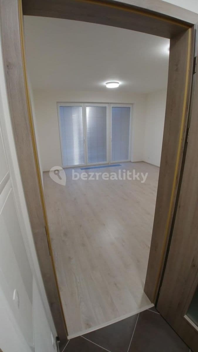 Prenájom bytu 2-izbový 62 m², Modenská, Praha, Praha Prenájom bytu 2-izbový 62 m², Modenská, Praha, Praha