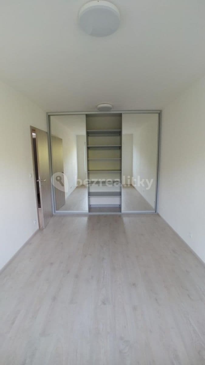 Prenájom bytu 2-izbový 62 m², Modenská, Praha, Praha Prenájom bytu 2-izbový 62 m², Modenská, Praha, Praha