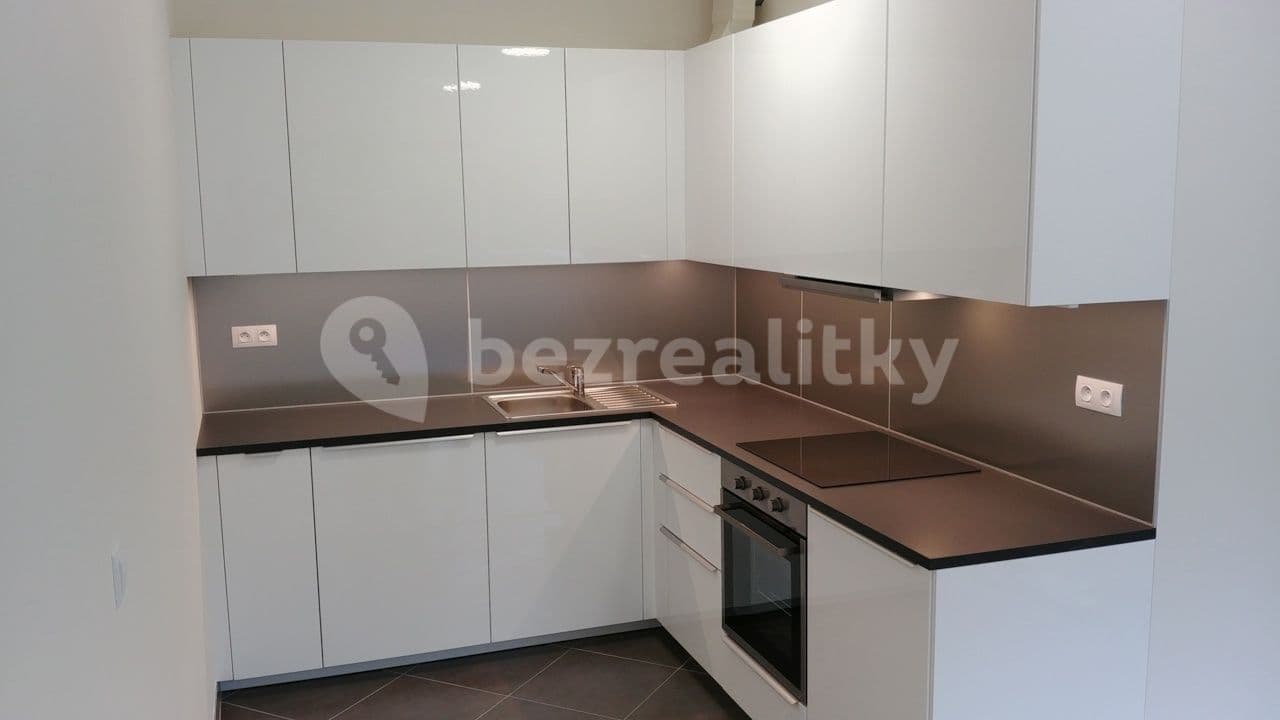 Prenájom bytu 2-izbový 62 m², Modenská, Praha, Praha Prenájom bytu 2-izbový 62 m², Modenská, Praha, Praha