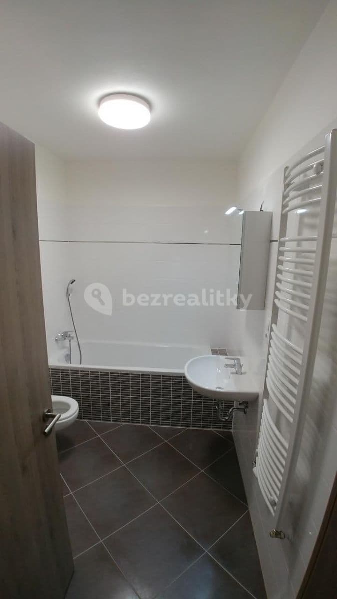 Prenájom bytu 2-izbový 62 m², Modenská, Praha, Praha Prenájom bytu 2-izbový 62 m², Modenská, Praha, Praha