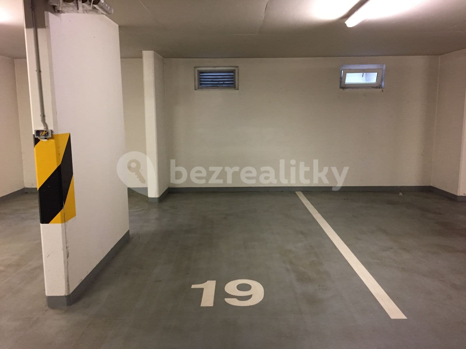 Prenájom garáže 20 m², Na Palouku, Praha, Praha Prenájom garáže 20 m², Na Palouku, Praha, Praha