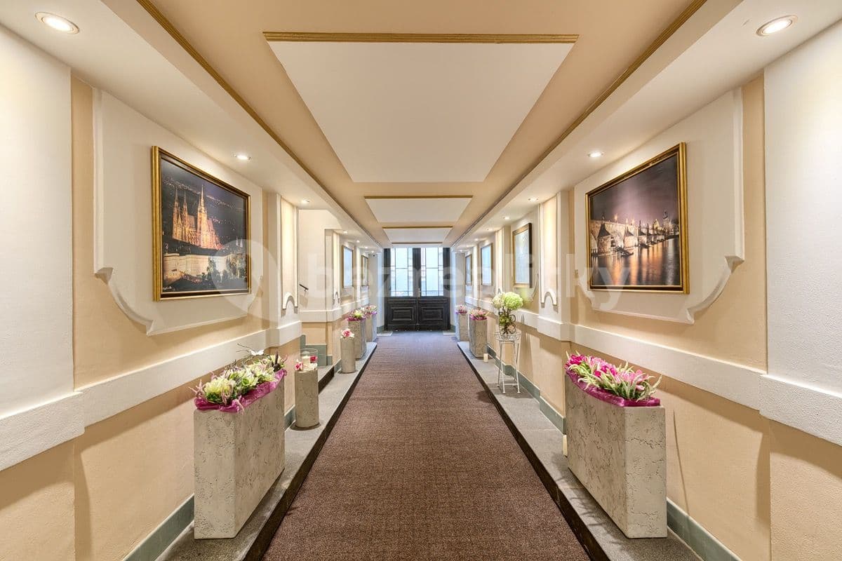 Prenájom bytu 2-izbový 65 m², Milady Horákové, Praha, Praha Prenájom bytu 2-izbový 65 m², Milady Horákové, Praha, Praha