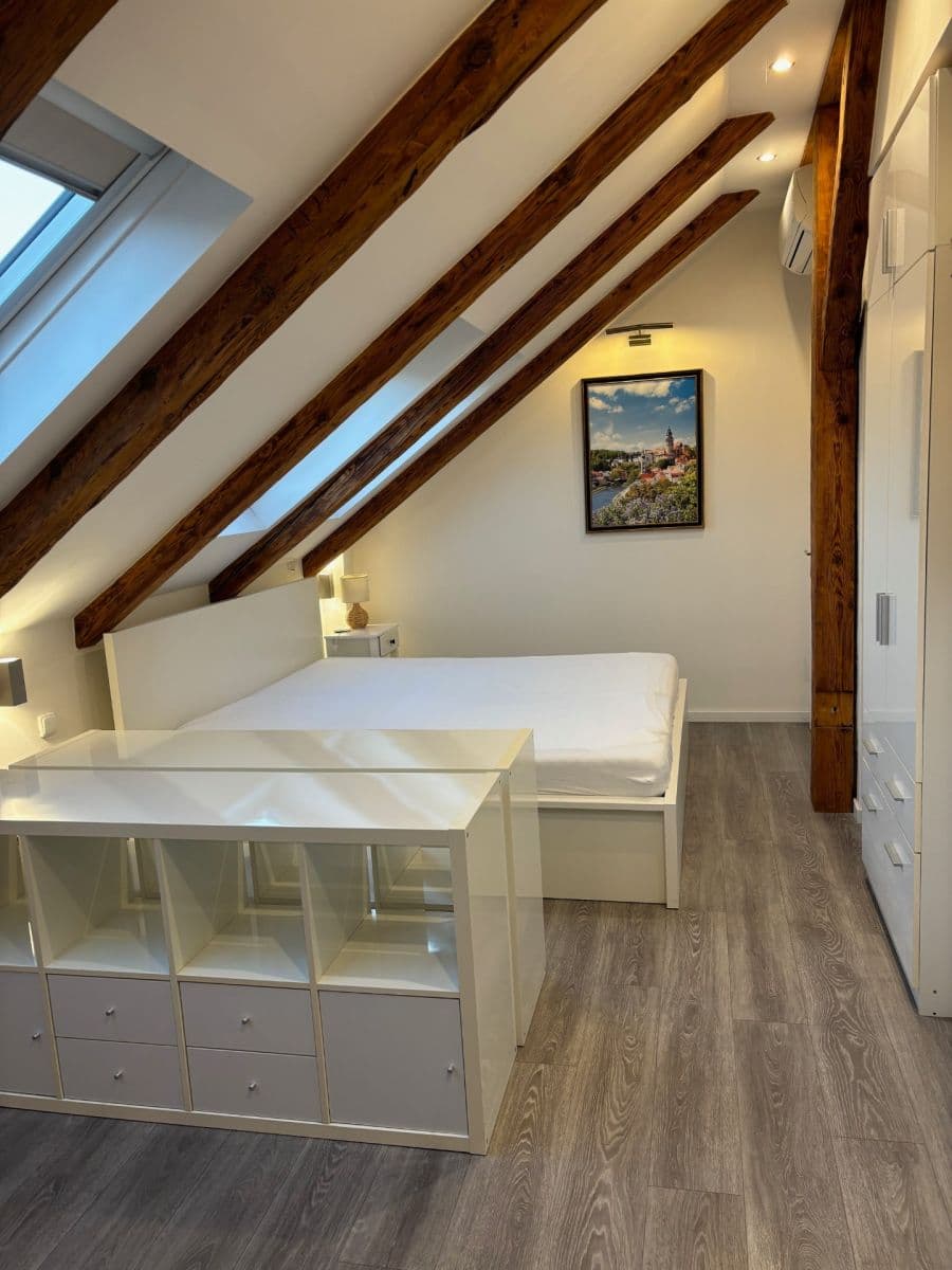 Prenájom bytu 2-izbový 65 m², Milady Horákové, Praha, Praha Prenájom bytu 2-izbový 65 m², Milady Horákové, Praha, Praha