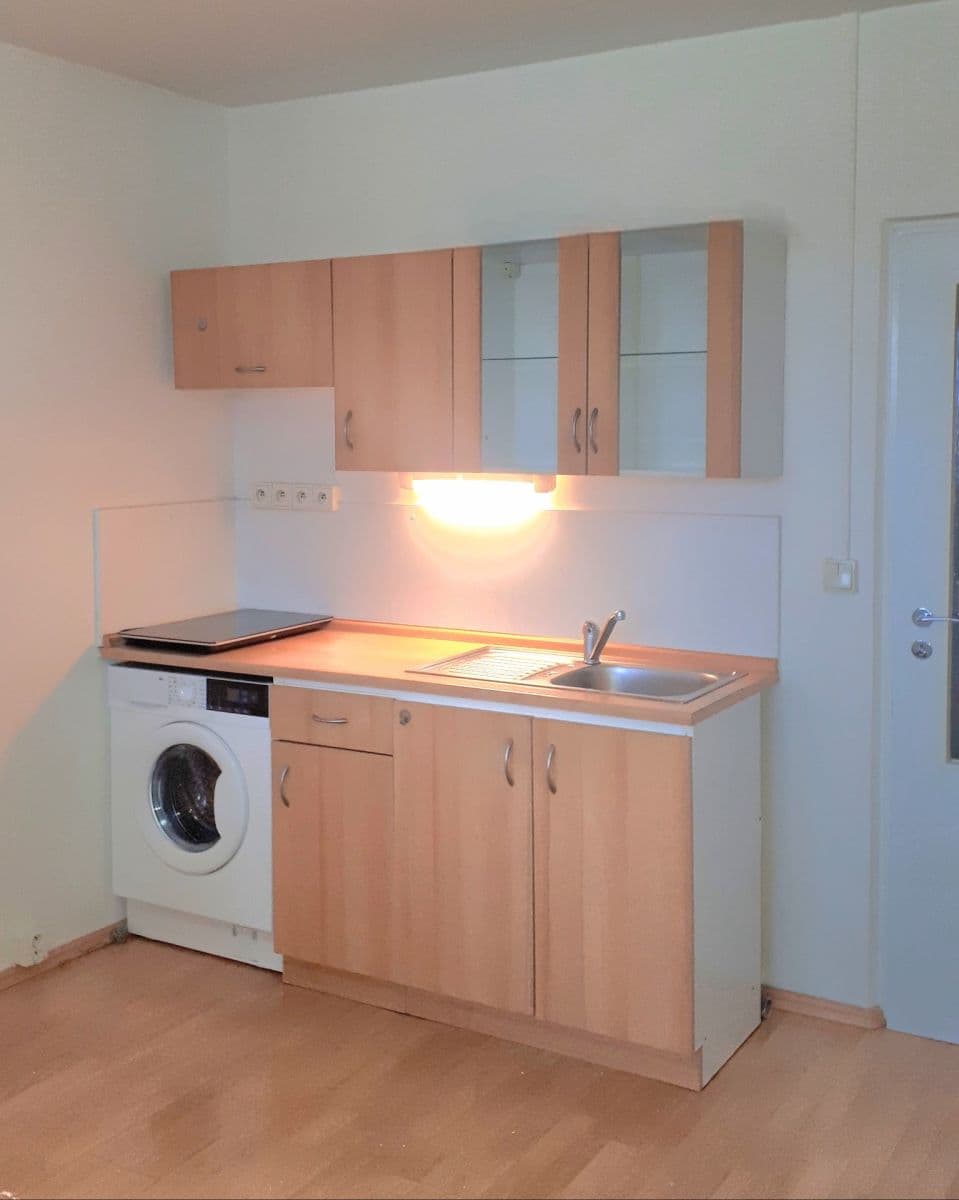 Prenájom bytu 1-izbový 23 m², Kyselova, Praha, Praha Prenájom bytu 1-izbový 23 m², Kyselova, Praha, Praha