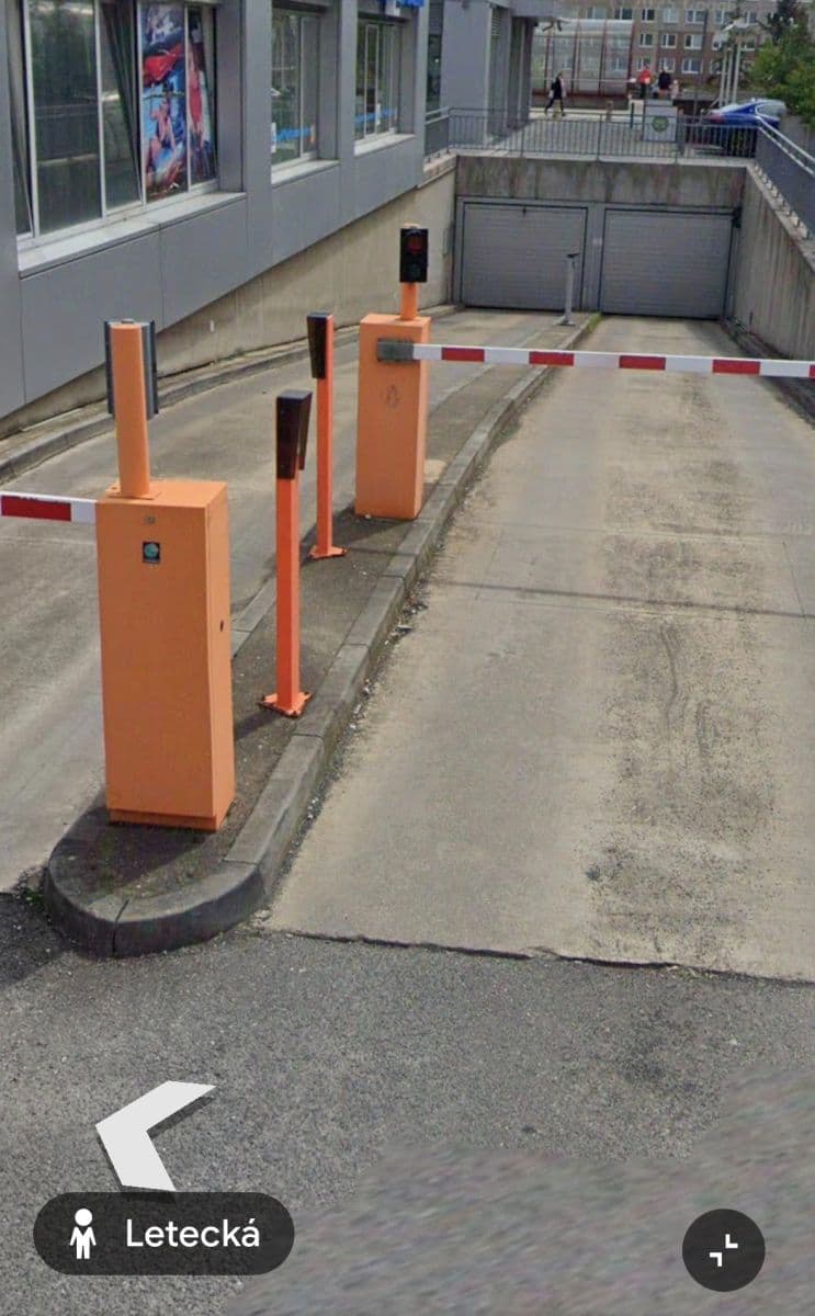 Prenájom garáže 15 m², Sluneční náměstí, Praha, Praha Prenájom garáže 15 m², Sluneční náměstí, Praha, Praha