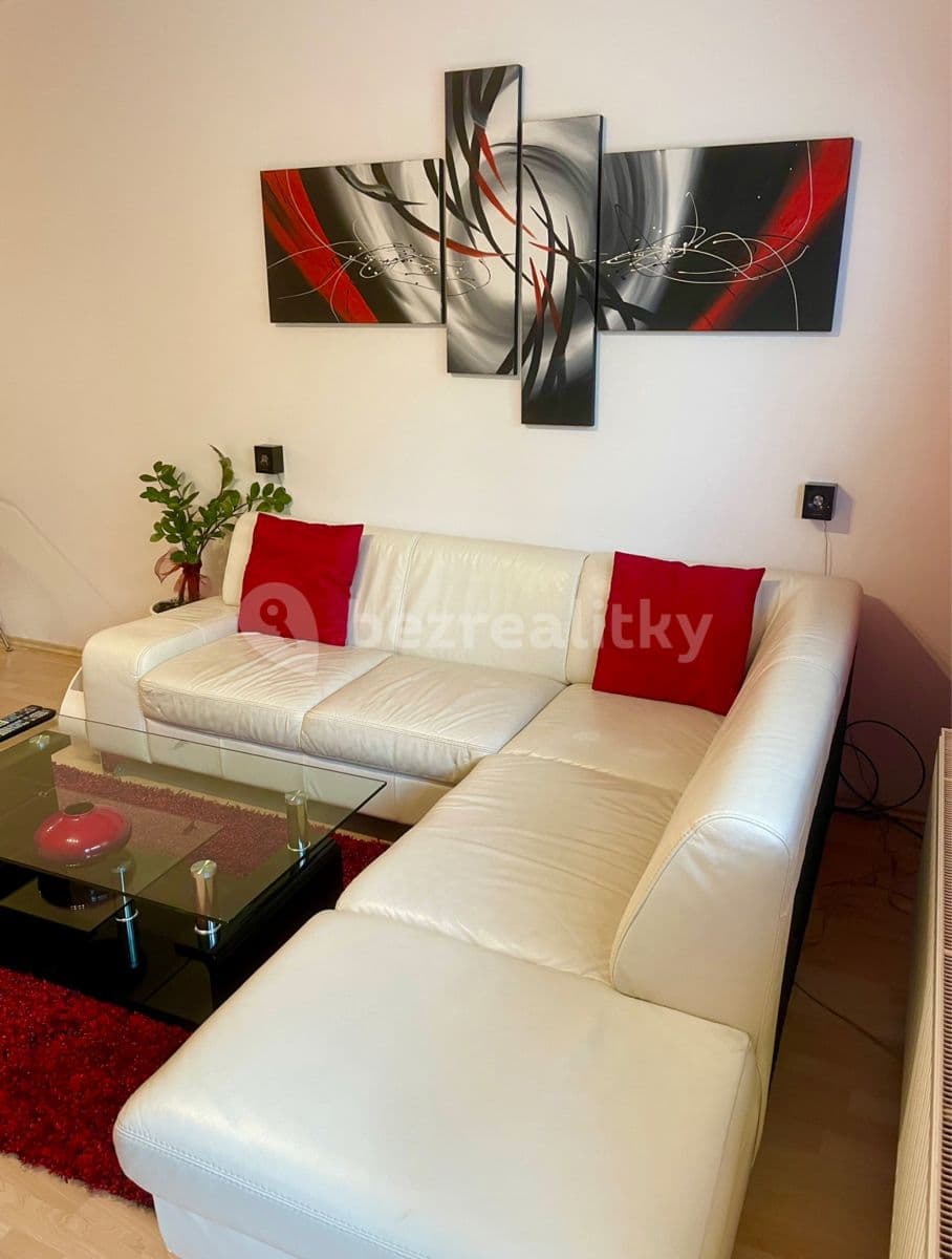 Prenájom bytu 2-izbový 66 m², Budapešťská, Praha, Praha Prenájom bytu 2-izbový 66 m², Budapešťská, Praha, Praha