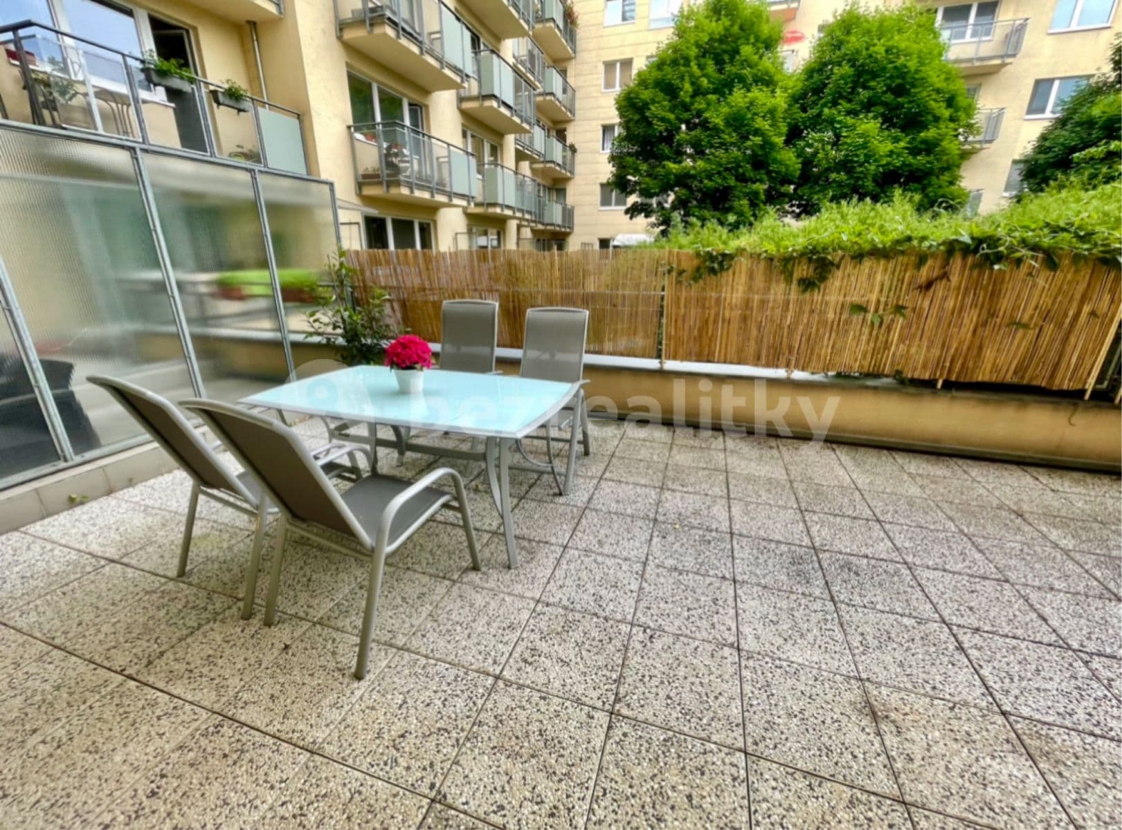 Prenájom bytu 2-izbový 66 m², Budapešťská, Praha, Praha Prenájom bytu 2-izbový 66 m², Budapešťská, Praha, Praha