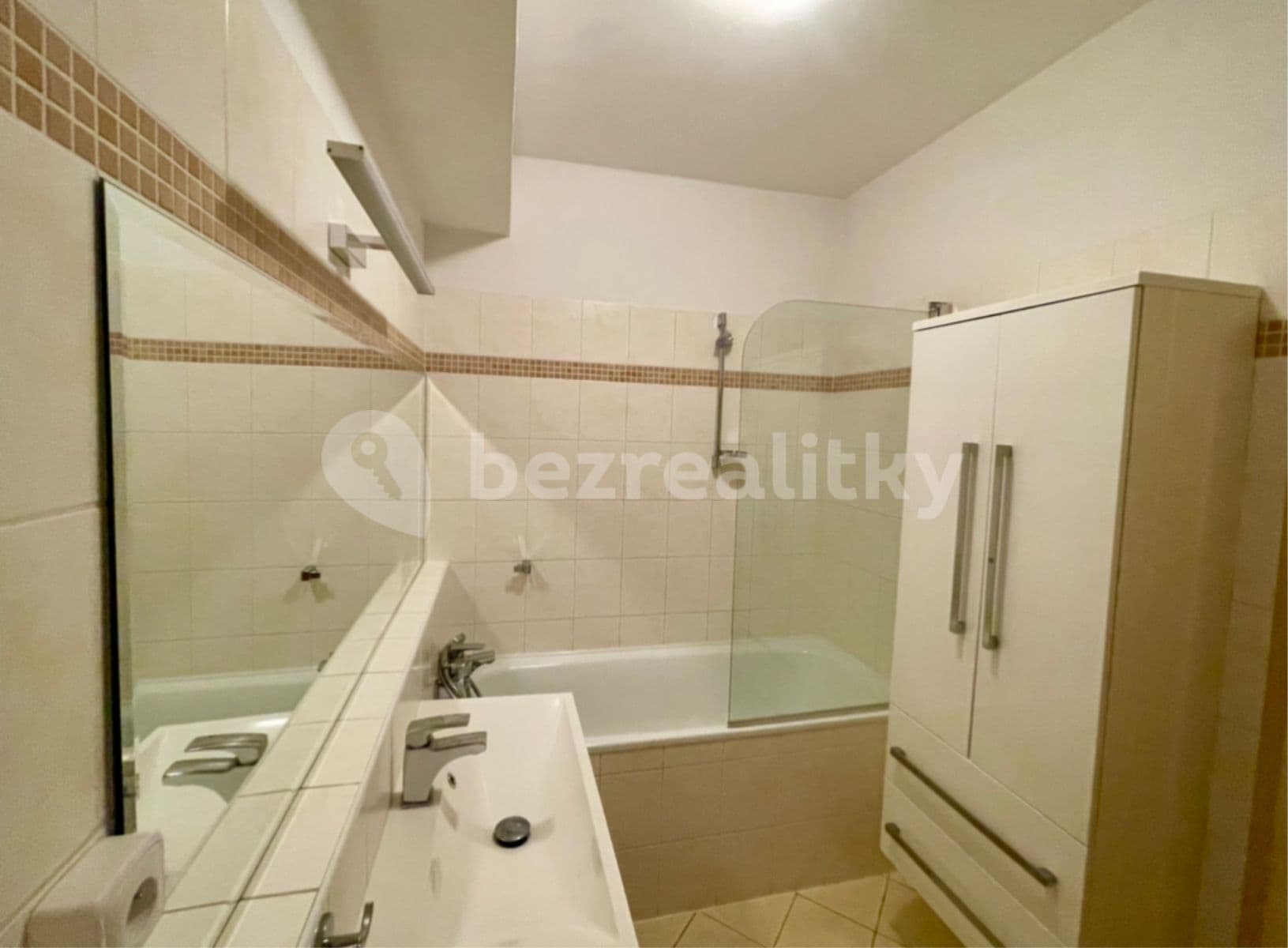 Prenájom bytu 2-izbový 66 m², Budapešťská, Praha, Praha Prenájom bytu 2-izbový 66 m², Budapešťská, Praha, Praha