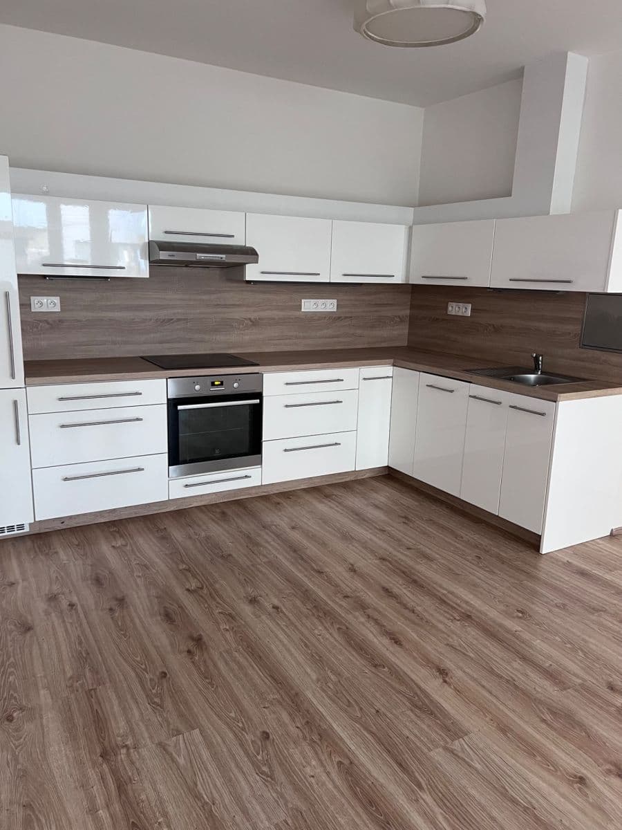 Prenájom bytu 2-izbový 53 m², Za Vackovem, Praha, Praha Prenájom bytu 2-izbový 53 m², Za Vackovem, Praha, Praha