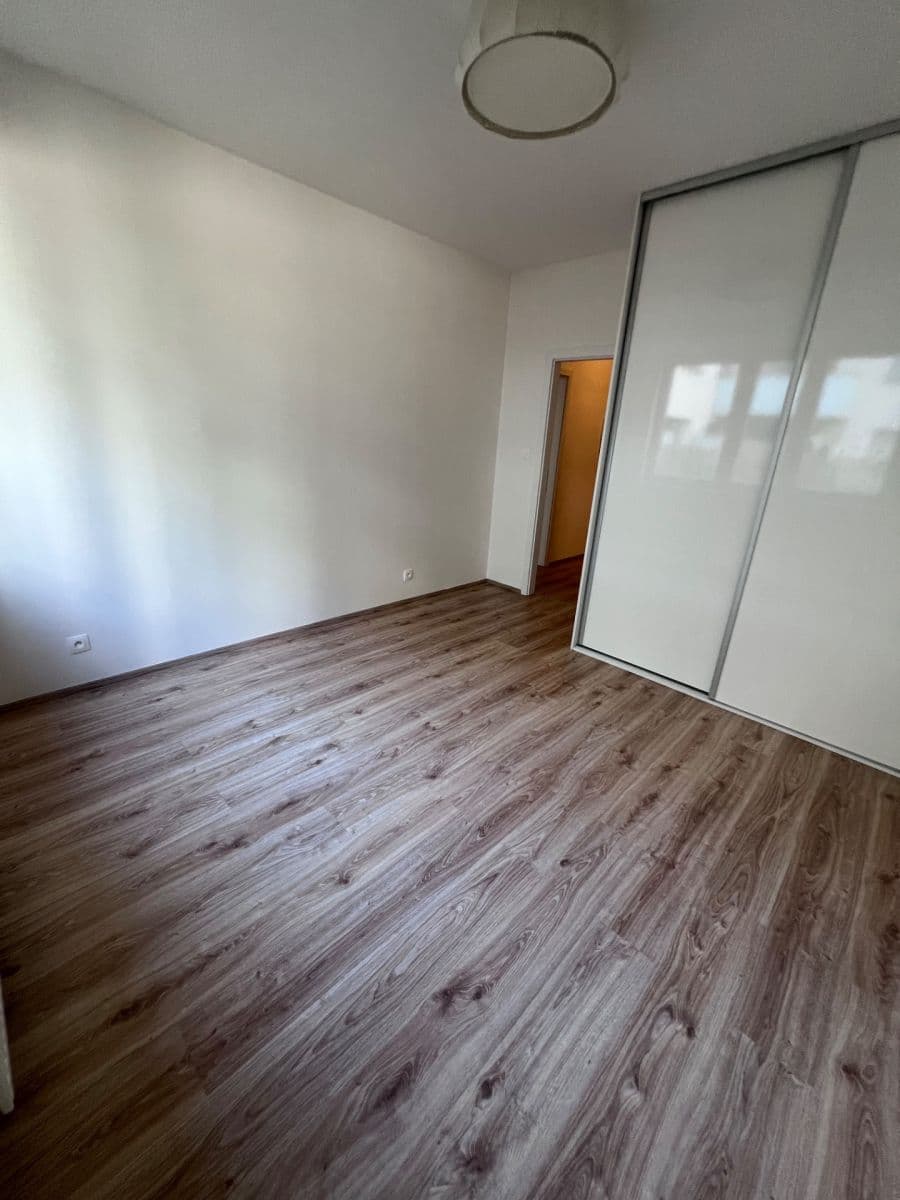 Prenájom bytu 2-izbový 53 m², Za Vackovem, Praha, Praha Prenájom bytu 2-izbový 53 m², Za Vackovem, Praha, Praha