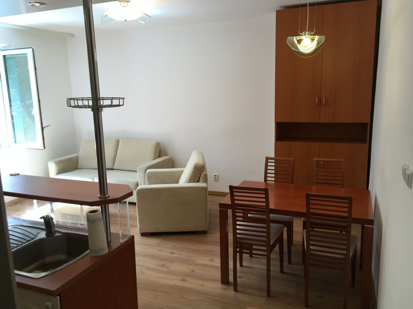 Prenájom bytu 3-izbový 53 m², Poděbradská, Praha, Praha Prenájom bytu 3-izbový 53 m², Poděbradská, Praha, Praha