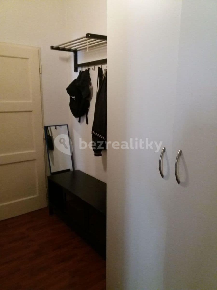 Prenájom bytu 2-izbový 44 m², Pod Kavalírkou, Praha, Praha Prenájom bytu 2-izbový 44 m², Pod Kavalírkou, Praha, Praha